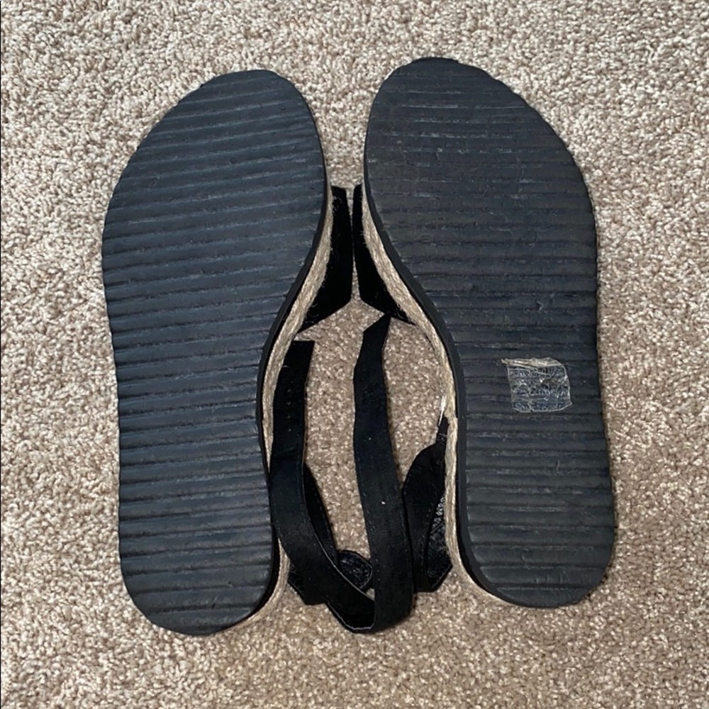 Sandals - Picture 5 of 6